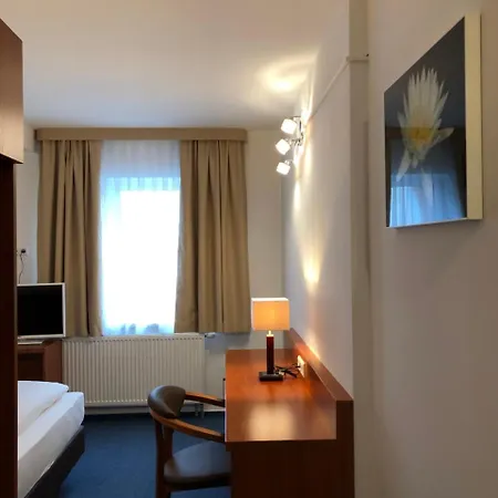 Hotel Mirabell Erlangen Exterior photo