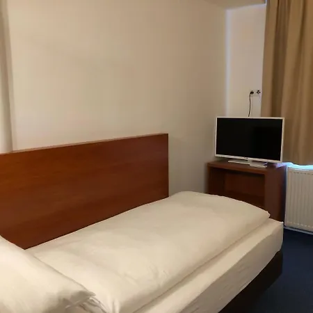 Hotel Mirabell Erlangen Exterior photo